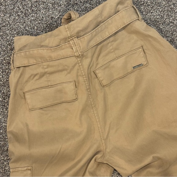 White House Black Market Tan Cropped Cargo Pants - Picture 6 of 6